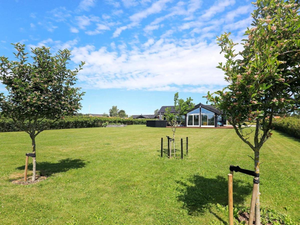 9 Person Holiday Home In Otterup Exteriér fotografie